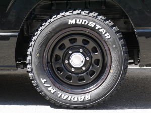 ハイエースバン4型新車　２８００ディーゼルターボ４ＷＤ　ダークプライム