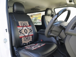 ハイエースバン4型新車　２８００ディーゼルターボ４ＷＤ　ダークプライム