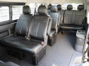 ハイエースワゴン4型新車４ＷＤ　６AT　