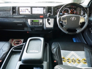 ハイエースワゴン4型新車４ＷＤ　６AT　
