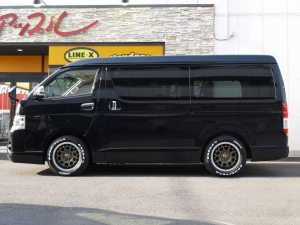 ハイエースワゴン4型新車４ＷＤ　６AT　
