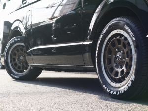 ハイエースワゴン4型新車４ＷＤ　６AT　