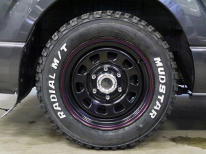 ハイエースバンワイドバン　４ＷＤ