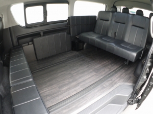 ハイエースワゴン4型新車４ＷＤ　６AT　
