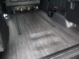 ハイエースワゴン4型新車４ＷＤ　６AT　