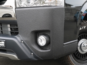 ハイエースバン4型新車　２８００ディーゼルターボ４ＷＤ　ダークプライム
