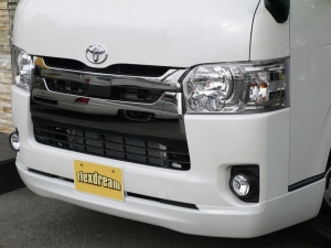 ハイエースバン4型新車　２８００ディーゼルターボ４ＷＤ　ダークプライム