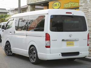 ハイエースバンワイドバン　４ＷＤ