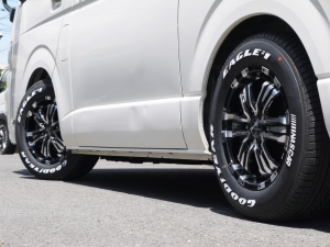 ハイエースバンワイドバン　４ＷＤ