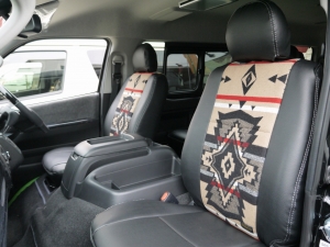 ハイエースワゴン4型新車４ＷＤ　６AT　