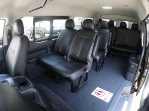 ハイエースワゴン4型新車４ＷＤ　６AT　
