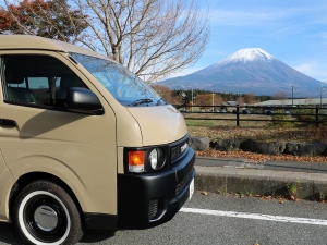 ハイエースバンハイエース丸目　クラシックハイエース