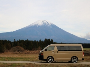 ハイエースバンハイエース丸目　クラシックハイエース
