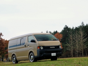 ハイエースバンハイエース丸目　クラシックハイエース