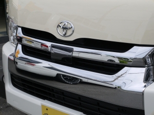 ハイエースワゴン4型新車　４ＷＤ　６AT　