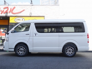 ハイエースワゴン4型新車４ＷＤ　６AT　