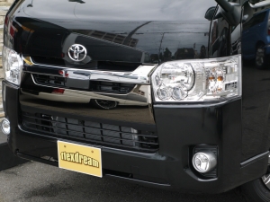 ハイエースバン4型新車　２８００ディーゼルターボ４ＷＤ　ダークプライム