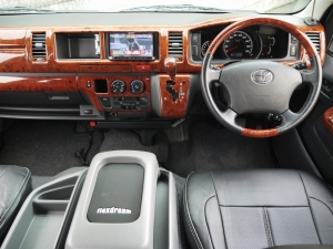 ハイエースワゴングランドキャビン　４ＷＤ