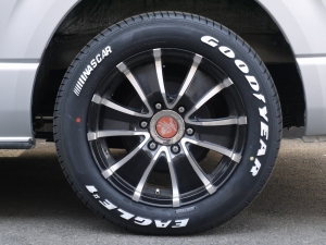 ハイエースワゴングランドキャビン　４ＷＤ