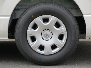 ハイエースワゴン4型新車４ＷＤ　６AT　