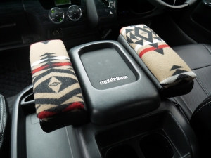ハイエースバンワイドバン　４ＷＤ