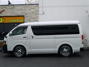 ハイエースバンワイドバン　４ＷＤ