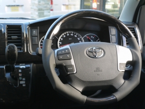 ハイエースワゴン4型新車４ＷＤ　６AT　