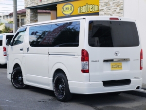 ハイエースバン2.8DT　４ナンバー８人乗り仕様