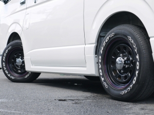 ハイエースバン2.8DT　４ナンバー８人乗り仕様