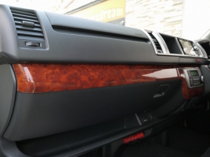 ハイエースワゴン4型新車　４ＷＤ　６AT　