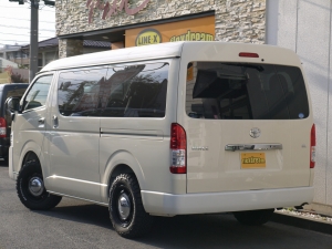 ハイエースワゴン4型新車　４ＷＤ　６AT　