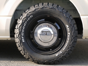 ハイエースワゴン4型新車　４ＷＤ　６AT　