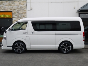ハイエースワゴン4型新車４ＷＤ　６AT　