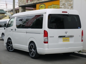 ハイエースワゴン4型新車４ＷＤ　６AT　