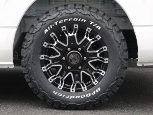 ハイエースワゴン4型新車４ＷＤ　６AT　