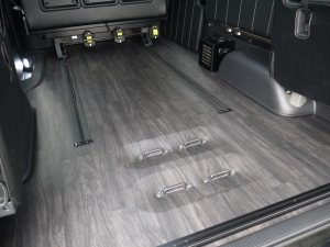 ハイエースワゴン4型新車４ＷＤ　６AT　