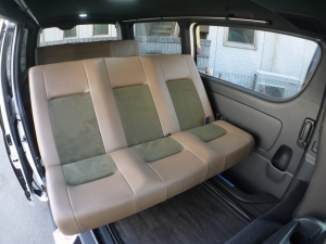 ハイエースバン4型新車　２８００ディーゼルターボ４ＷＤ　ダークプライム