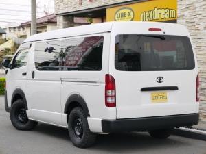 ハイエースワゴン丸目換装　４ＷＤ