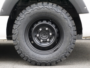 ハイエースワゴン丸目換装　４ＷＤ