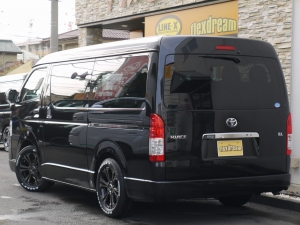 ハイエースワゴン4型新車４ＷＤ　６AT　