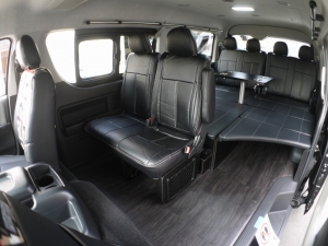 ハイエースワゴン4型新車４ＷＤ　６AT　