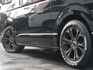 ハイエースワゴン4型新車４ＷＤ　６AT　