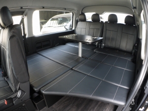 ハイエースワゴン4型新車４ＷＤ　６AT　