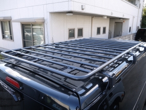 ハイエースバン4型新車　２８００ディーゼルターボ４ＷＤ　ダークプライム