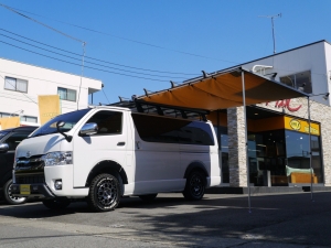 ハイエースバン4型新車　２８００ディーゼルターボ４ＷＤ　ダークプライム
