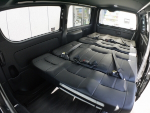 ハイエースバン4型新車　２８００ディーゼルターボ４ＷＤ　ダークプライム