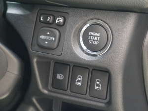 ハイエースバン4型新車　２８００ディーゼルターボ４ＷＤ　ダークプライム