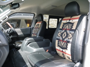 ハイエースワゴン4型新車４ＷＤ　６AT　