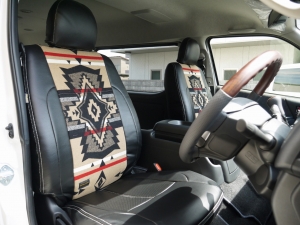 ハイエースワゴン4型新車４ＷＤ　６AT　
