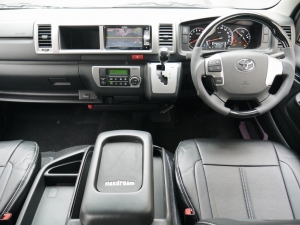 ハイエースワゴン4型新車４ＷＤ　６AT　